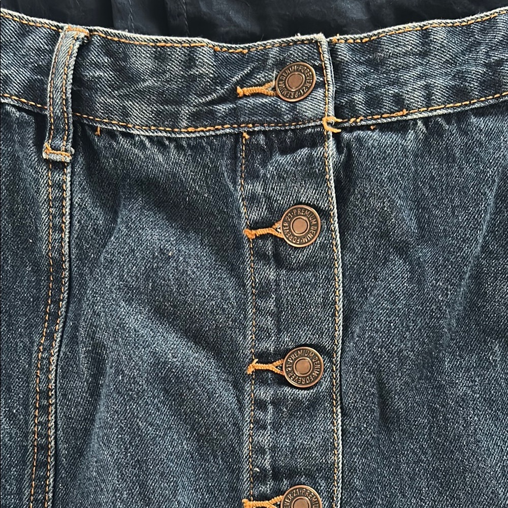 Denim Button-Front Skirt - Picture 3 of 4